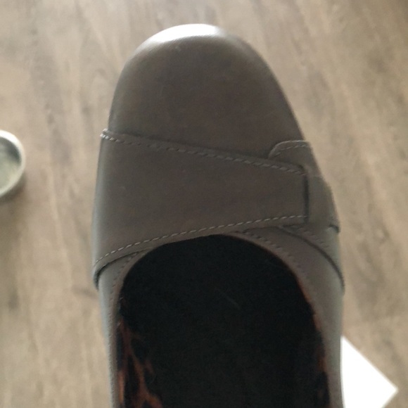 Almost new clarks - Picture 4 of 4